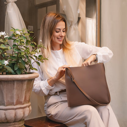 Rivia | Tote Bag