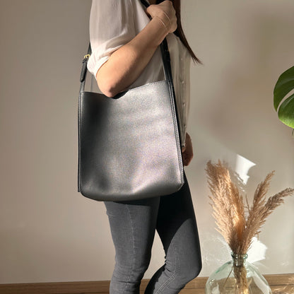 Rivia | Tote Bag