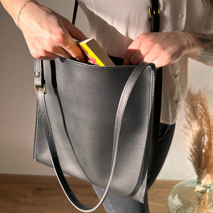 Rivia | Tote Bag