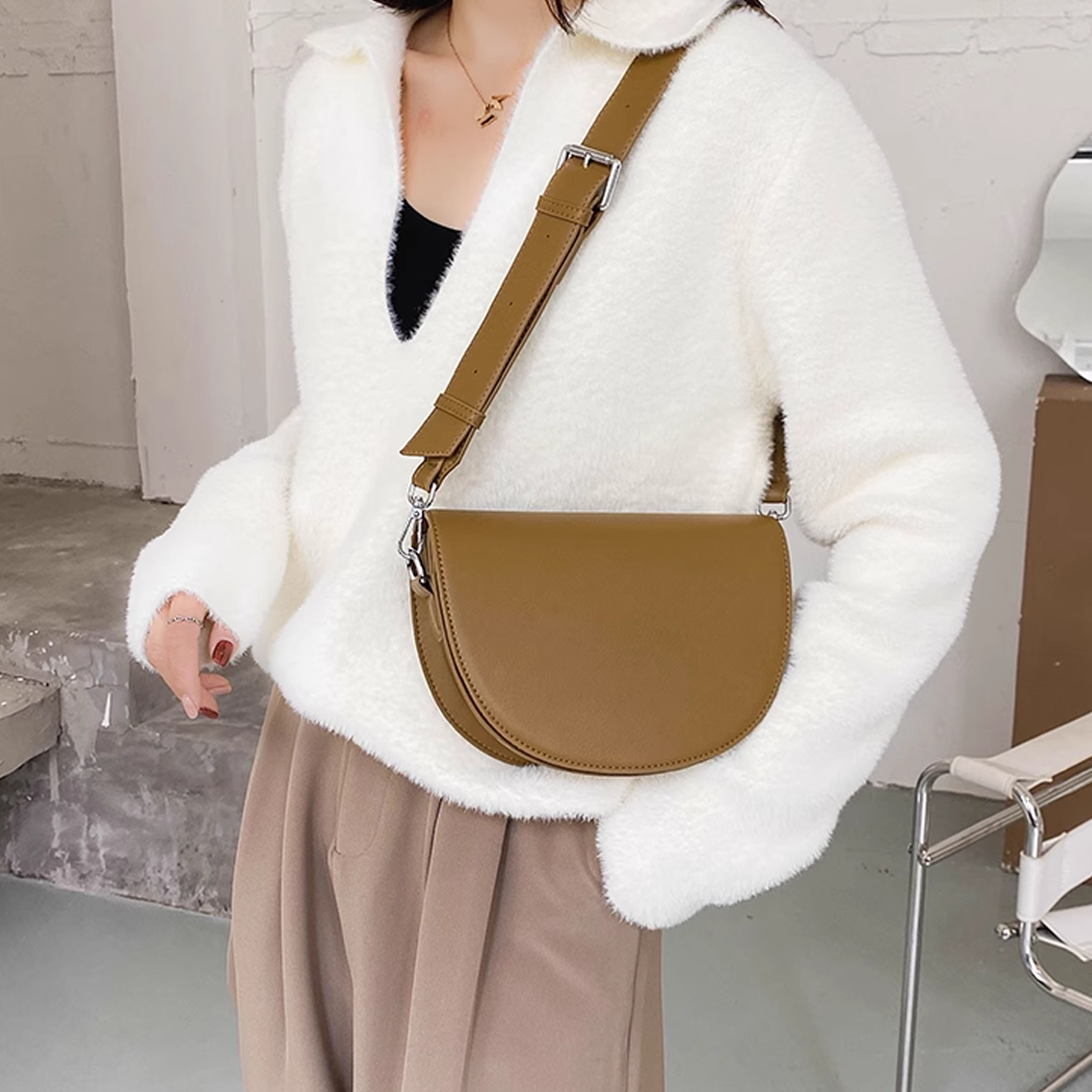 Virella | Crossbody Bag