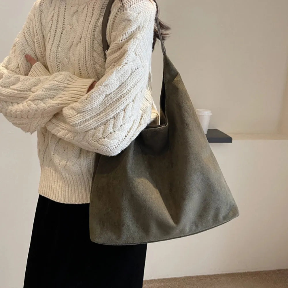 Avenza | Hobo Bag