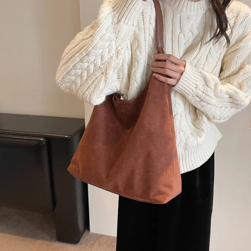 Avenza | Hobo Bag