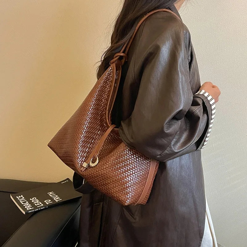 Kelly | Shoulder Bag
