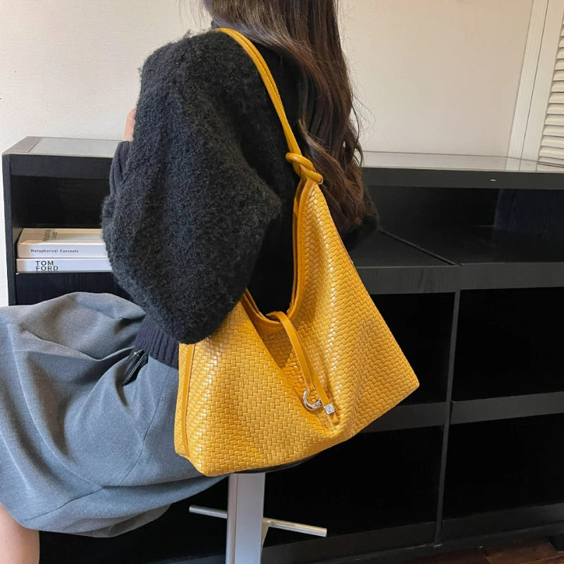 Kelly | Shoulder Bag