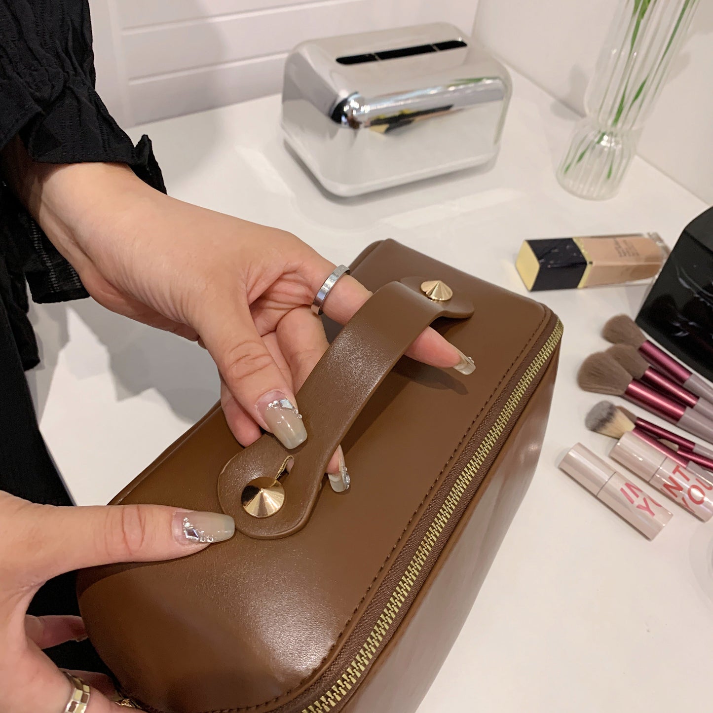 Tihna | Makeup Pouch